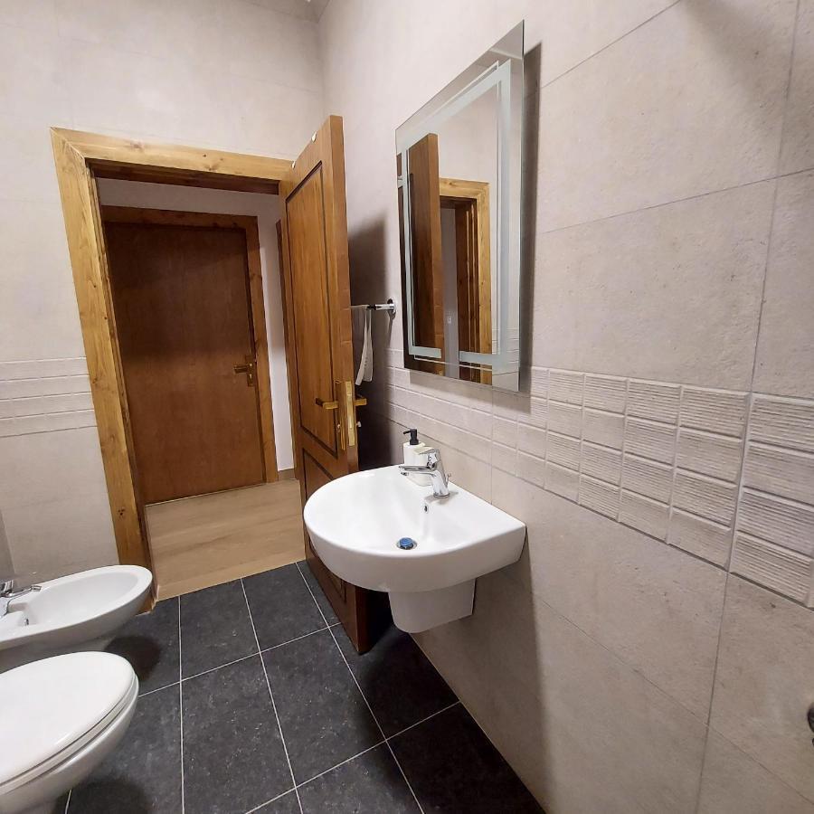 Coco Guesthouse Мадаба Екстериор снимка