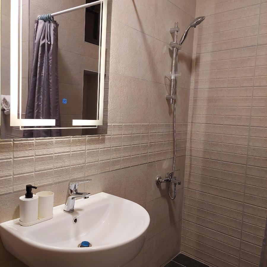 Coco Guesthouse Мадаба Екстериор снимка